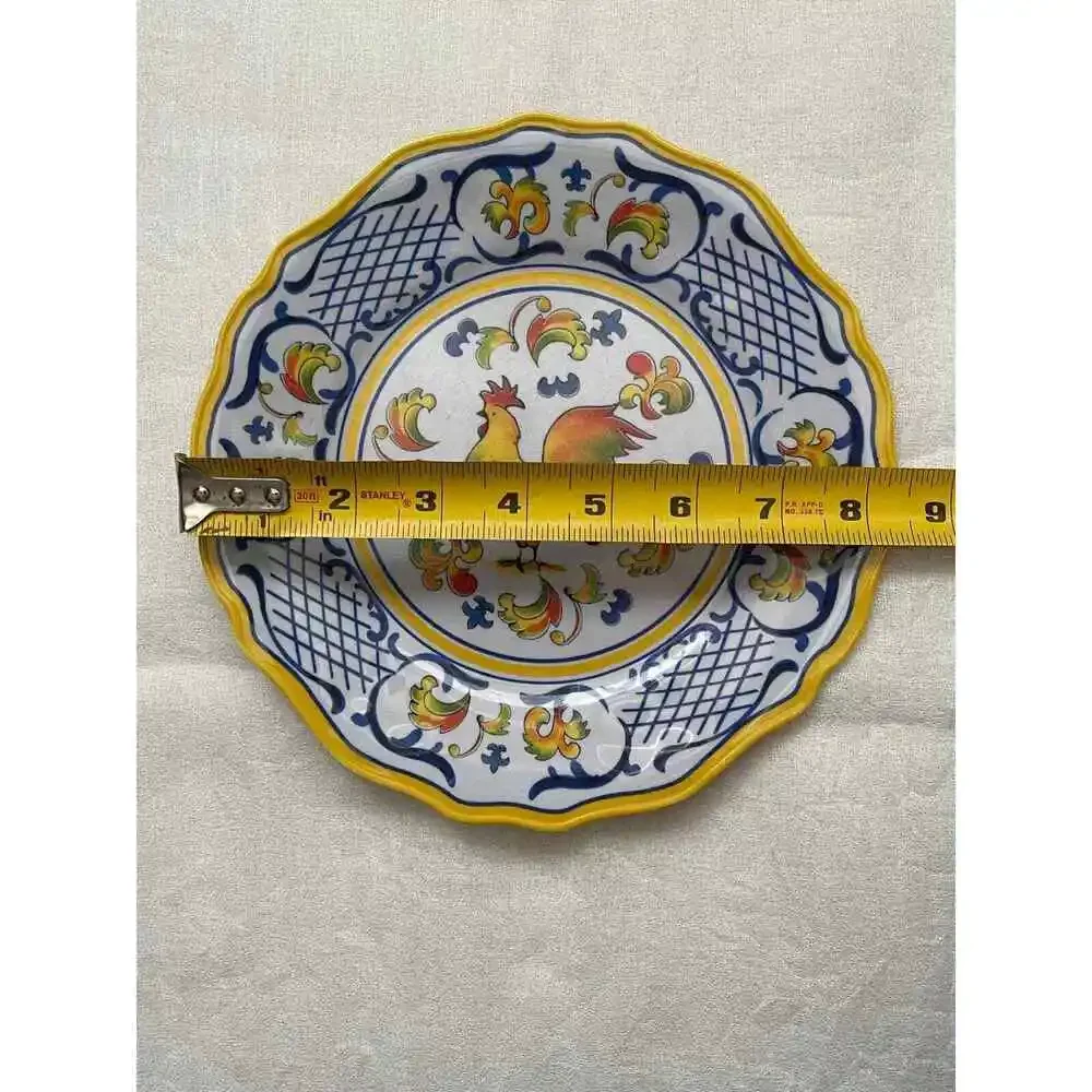 Set of 2 Plastic Rooster Dinner Plates 8.5” Diameter